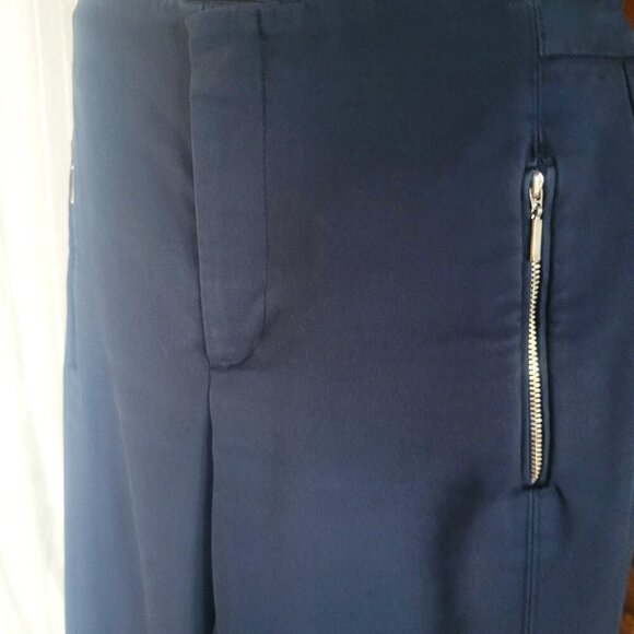 ZARA Women's Basic Zip Pockets Flat Front Blue Ankle Pants - Size M - Picture 2 of 13